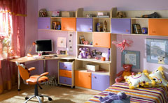 Мебель в детскую для школьника: стол, ящики и полки